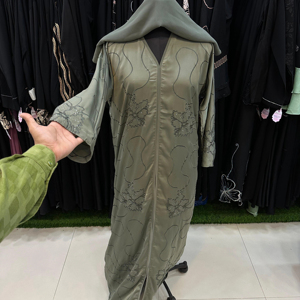 Robes de soirée élégantes et modestes brodées à la main Abaya respirante pour femmes de style traditionnel musulman de Dubaï - Product Image 1