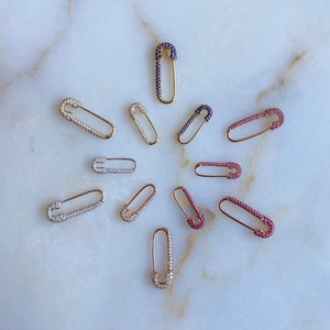 ต่างหูดีไซน์ใหม่ทันสมัยหรูหรา ทองคำ 14k สีเหลือง รูปเข็มกลัดนิรภัย ประดับเพชร แบบ OEM ผลิตต่างหูดีไซน์เข็มกลัดนิรภัยตามสั่ง - Product Image 5