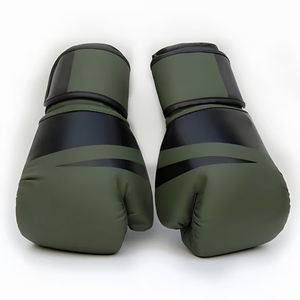 Gants de boxe en cuir PU pour entraînement sportif, kickboxing, boxe, entraînements en salle de sport et remise en forme, avec design et taille personnalisés - Product Image 2