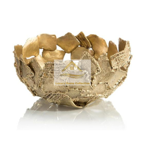 Bol à café en métal avec poignée en aluminium et en forme de feuille de couleur argent attrayant avec ustensiles de cuisine polis brillants de couleur dorée - Product Image 3