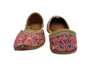 Chaussures Khusa brodées pour femmes, meilleurs modèles de chaussures plates d'été et d'hiver pour une utilisation en intérieur pour femmes et filles - Product Image 3