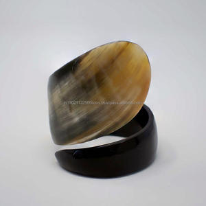 Nuevos brazaletes de cuerno de buey, joyería de cuerno de búfalo antiguo, brazaletes de cuerno hechos a mano - Product Image 4