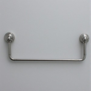 Porte-serviettes en métal élégant avec base martelée rustique Artisanat artisanal offrant un accent décoratif pour l'intérieur et fonctionnel - Product Image 1