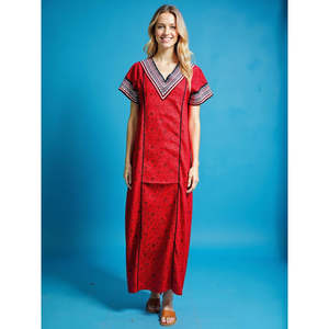 Robe de nuit longue décontractée en coton pour femme Evolve, en popeline tissée, avec poches latérales et manches courtes, douce et pleine longueur - Product Image 3