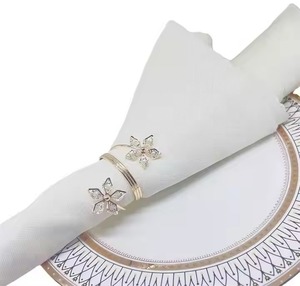 Servilletero de primera calidad con motivo floral y trabajo de cristal para Decoración de mesa glamurosa bodas eventos Hotel comedor - Product Image 3