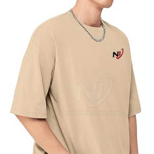 Cómoda camiseta con hombros caídos para hombre de secado rápido hecha de 100% algodón - Product Image 5