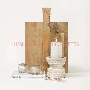 Bougeoir en bois de finition délavée blanche épaisse courte 5 pouces de bougeoirs debout de qualité supérieure de Noël - Product Image 1