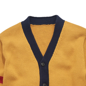 เสื้อสเวตเตอร์ถักแบบมีกระดุมตกแต่งโลโก้ด้านหน้าแบบลำลองสไตล์ฤดูหนาว - Product Image 3