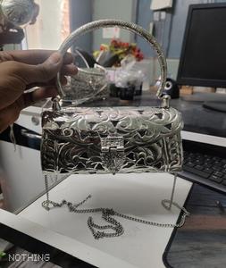 Bolso de mano de noche de Metal de latón de calidad premium indio, eslinga metálica de plata oxidada, recién llegado para bodas - Product Image 1
