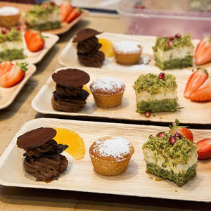 Assiettes rectangulaires profondes jetables Areca feuille de palmier vaisselle compostable pour restaurants - Product Image 1