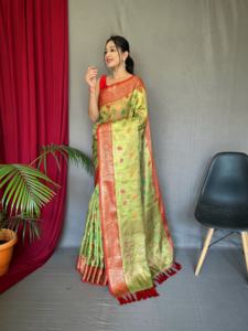 El último diseñador de seda de tejido Zari con borde Saree de Fab Zone - Product Image 3
