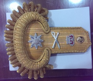 Uniforme WOK personnalisé avec badges de broderie tressés en fil métallique rembourré Équipement de défense personnelle avec épaulettes d'épaule - Product Image 6