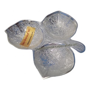 Vente en gros Bol à noix en métal feuille de luxe personnalisé Centres de table de mariage Plateau à fruits secs décoratif en laiton plaqué argent - Product Image 3