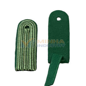 Épaulettes élégantes pour vestes, chemises et tenues de cérémonie, épaulettes personnalisées avec des détails tressés de haute qualité - Product Image 3