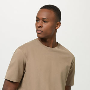 เสื้อยืดผู้ชายคุณภาพดี ดีไซน์ยอดเยี่ยม เสื้อยืดผู้ชายคุณภาพสูง แบบเรียบ แบบริงเกอร์ แบบคัสตอม คอกลม เสื้อยืดใส่หน้าร้อน - Product Image 2