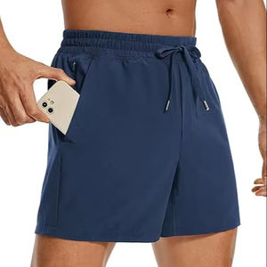 Short Streetwear pour homme avec marque élégante et ajustement réglable pour un confort et une polyvalence ultimes - Product Image 1