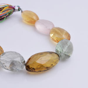 Perles de pierres semi-précieuses naturelles, taille chevron, pour la création de bijoux fins. - Product Image 1