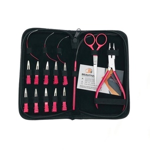 Kit d'outils d'extension de cheveux avec pince applicateur de microbilles, ciseaux, aiguilles à coudre tissées C et pinces à cheveux - Product Image 1