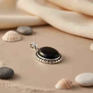 Colgante de Plata 925 con Ónix Negro para Mujer, Joyería Religiosa con Piedras Preciosas en Oro Rosa, Corte Esmeralda, Bañado en Rodio y Platino - Product Image 3