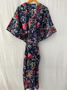 Robe longue d'été indienne faite à la main caftan 100% coton imprimé numérique oiseau floral vêtements de nuit longueur au sol couverture de plage naturelle - Product Image 4