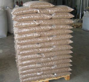 Granulés de chauffage en fibres de bois 100% certifiés ENplus A1 en bois de pin de qualité supérieure - Product Image 3