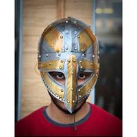 Casque de guerrier viking artisanal avec finition en laiton et en acier, casque d'armure nordique médiévale pour l'affichage, le cosplay, les collectionneurs