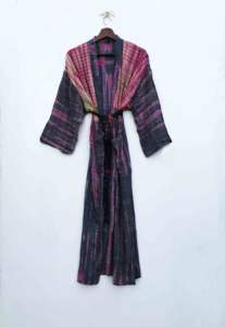 Kimono long en soie naturelle teinte à la main de style bohème pour femmes, taille unique, peignoir pour l'été, l'automne et le printemps - Product Image 2