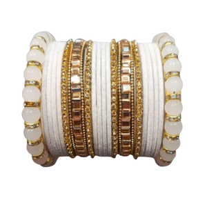 Conjunto de brazaletes de terciopelo para bodas indias de estilo tradicional para damas, Nueva joyería hecha a mano de moda, Churiyan de cristal de terciopelo para mujeres - Product Image 4