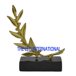 Aluminio Metal forma redonda acabado dorado esculturas modernas de India lujo hecho a mano hogar acento decorativo - Product Image 3