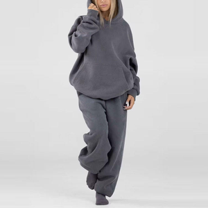 Ensembles de sweat à capuche et pantalon de sport unisexe surdimensionnés personnalisés de haute qualité ensembles de sport deux pièces avec votre logo personnalisés pour les femmes - Product Image 1