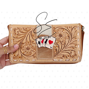 Cartera de Cuero con Diseño de Baraja de Cartas, Estilo Vaquero Occidental para Mujer, Marca New Aces 2026, para Uso Diario, Porta Tarjetas y Efectivo - Product Image 3