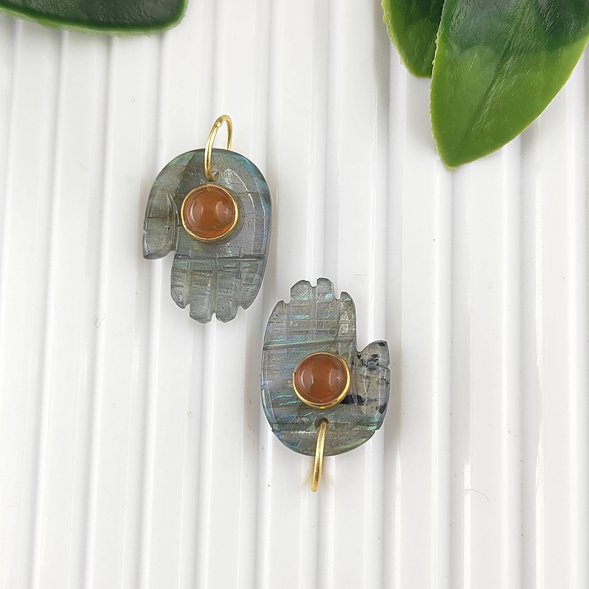 ลาบราดอไลท์