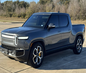 Vehículo Eléctrico R1T Edición Aventura 2023, Grado Industrial, Cuatro Motores, Tracción en las Cuatro Ruedas, Batería de Gran Capacidad, Garantía de 3 Años, Aluminio y Acero - Product Image 1