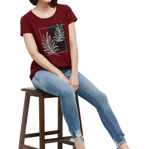 เสื้อยืดคอกลมสำหรับผู้หญิงฤดูร้อนออกแบบโลโก้ตามท้องถนน - Product Image 5