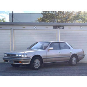 Seminuevo T-oyota Cresta Perfect Family Sedan con excelente rendimiento de conducción y sistemas de seguridad - Product Image 3