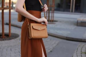 Elégant sac à bandoulière en cuir pour femme Premium Designer Shoulder Sling & Messenger Purse Chic, Trendy, Versatile & Styled - Product Image 5