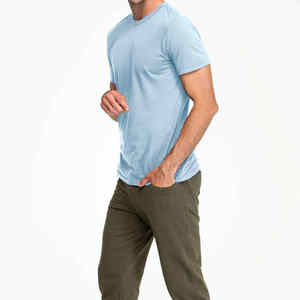 Vente en gros T-shirt bleu ciel pour homme en coton personnalisé Boxy délavé à l'acide uni graphique surdimensionné - Product Image 4