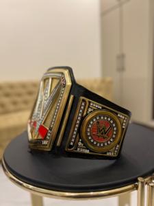 เข็มขัดแชมป์ WWE แบบกำหนดเอง ขายส่งเข็มขัดแชมป์มวยปล้ำ พร้อมออกแบบส่วนตัวและรับสั่งซื้อจำนวนมาก - Product Image 4