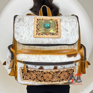 กระเป๋าเป้สะพายหลังดีไซน์ลายดอกไม้แบบใหม่ทำด้วยมือสไตล์ตะวันตก & หนังวัวพร้อมถุงผ้าขี้ริ้วหินสีเทอร์ควอยซ์สำหรับผู้ชายและผู้หญิง - Product Image 1