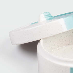 Casserole en céramique Aqua Elegance avec revêtement antiadhésif en émail, design minimaliste, compatible avec les cuisinières à gaz, réchauffeur de nourriture, logo personnalisé - Product Image 4