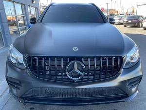 Chine 2018 Mercedes-Benz GLC SUV 6.1-8L Moteur à essence Sièges en cuir automatique foncé R17 Conduite à gauche Voitures d'occasion Fabricants - Product Image 3