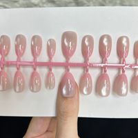A052 2026 Nouveaux Ongles Press-On Français Haute Qualité 30 pièces Gel Spray Pré-fabriqués Amande Vente en Gros