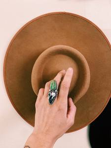 Anillo de Plata de Ley con Engaste de Bisel Ovalado de Turquesa de 2 o 3 Piedras, Hecho a Mano, Diseño Personalizado para Bodas y Fiestas - Product Image 6