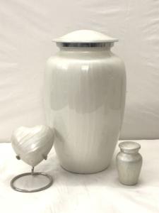 Venta al por mayor Elegance Marble Look Brass Cremation Urns Adult Memorial Metal Urna con bolsa de terciopelo gratis MAX B EXPORTS - Product Image 3