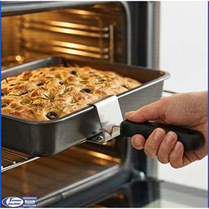 Pinze da Forno Ilsa in Acciaio Inossidabile con Manico Nero 9x7 cm e Guanti da Forno - Product Image 1