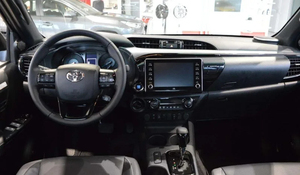 รถกระบะโตโยต้า ไฮลักซ์ 2.8L ดับเบิ้ลแค็บ ปี 2023 สภาพเยี่ยม - Product Image 3