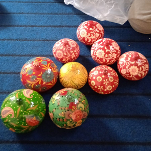 Mache décorations d'arbre de noël boule de papier artisanale boule de papier traditionnelle colorée écologique boule de noël suspendue de haute qualité - Product Image 1