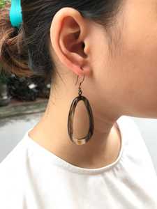 Pendientes Modernos de Cuerno Natural, Ecológicos, Hechos a Mano, Accesorio de Moda para Uso Casual y de Fiesta - Product Image 3