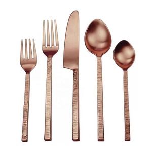Vaisselle en gros manche pointu cuillère fourchette couverts finis en acier inoxydable vaisselle cuillère couteau fourchette ensemble de couverts - Product Image 2