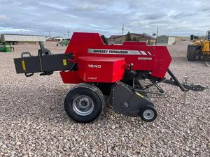 จัดส่งฟรี เครื่องอัดฟางสี่เหลี่ยมขนาดเล็ก Massey Ferguson Hesston 1840 อุปกรณ์เครื่องจักรกลการเกษตรสำหรับอัดหญ้า - Product Image 3